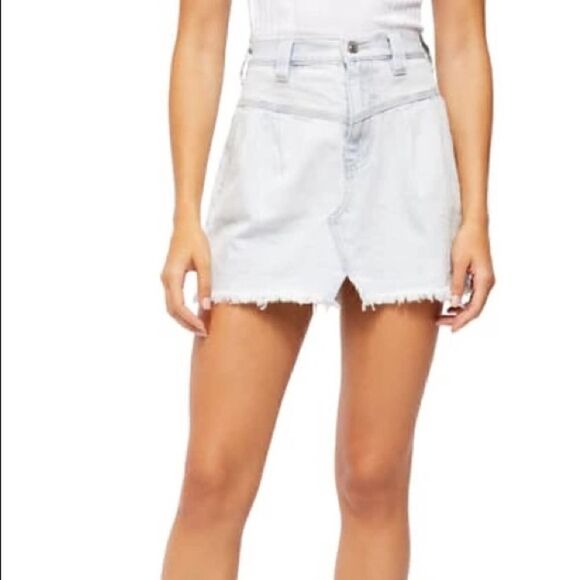 NWTāFreeāPeopleāDistressedĀ SidecarāDenimāSkirt! - Picture 2 of 7